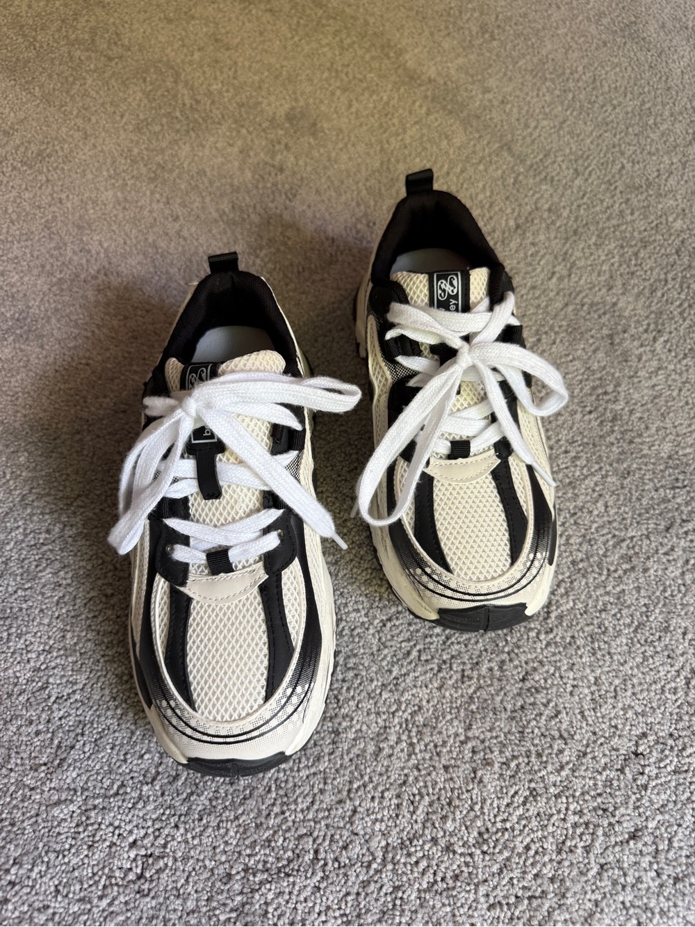 Nike Women's Black and Cream Retro Trainer Sneakers